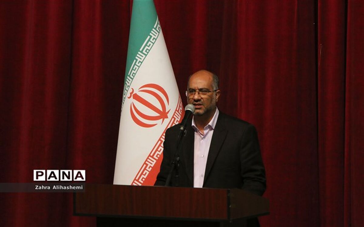 کریمی: توجه به قرآن، عترت و نماز یکی از راهکارهای اساسی اجرایی شدن سند تحول است