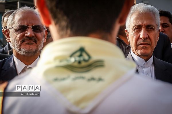 تجلیل از پژوهشگران و فناوران برتر دانش‌آموزی