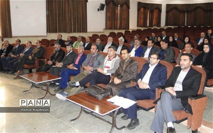 جلسه هم اندیشی رؤسای انجمن اولیاء و مربیان مدارس شهرستان برخوار