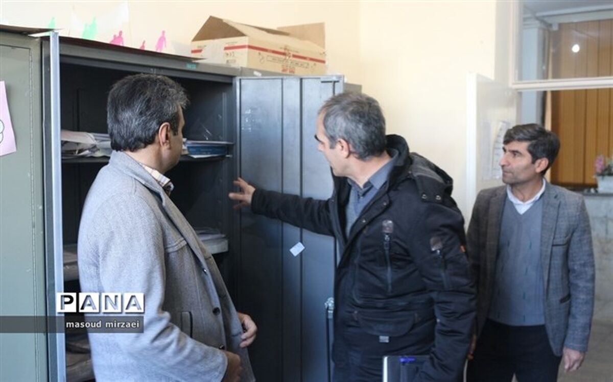 بازدید کارشناسان سازمان دانش آموزی از ایمن سازی غیرسازه ای مدارس صدرا و نرگس شاهد