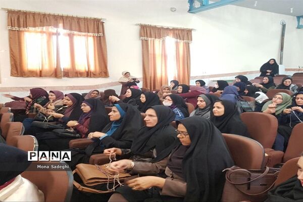 برگزاری کارگاه آموزشی و ضمن خدمت برای مربیان پیشتاز شهرستان راز و جرگلان