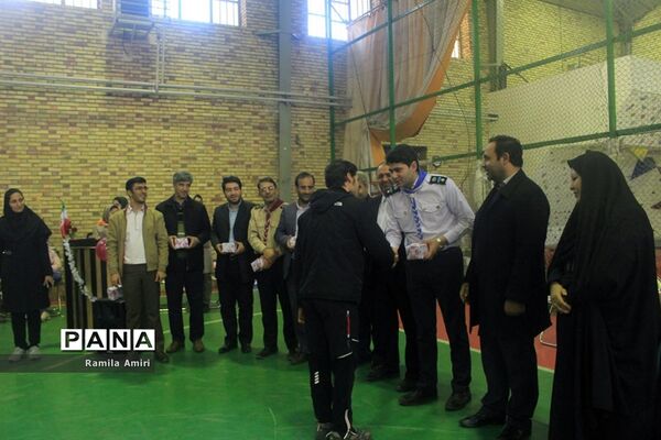 جشنواره فریادهای شادی و بازی‌های همگانی و المپیاد ورزشی درون مدرسه‌ای دبیرستان تمام تشکیلاتی در مراغه