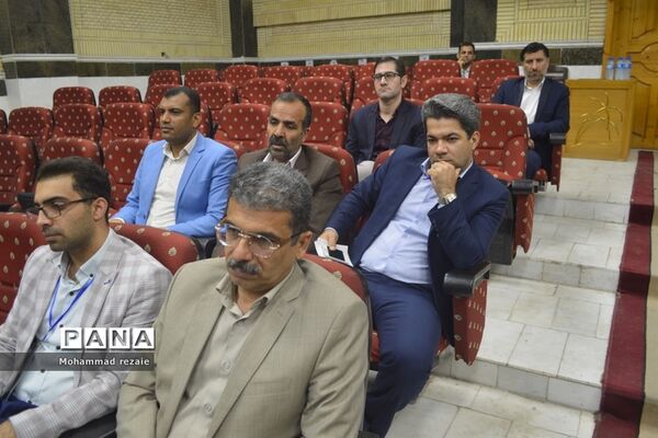 جلسه تخصصی روسای ادارات و کارشناسان امور تربیتی سراسر کشور در بوشهر