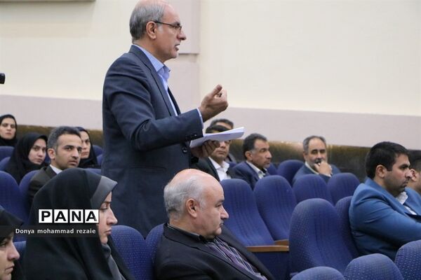 کارگاه تخصصی روسا و کارشناسان ادارات مراقبت در برابر آسیب‌های اجتماعی سراسر کشور در بوشهر