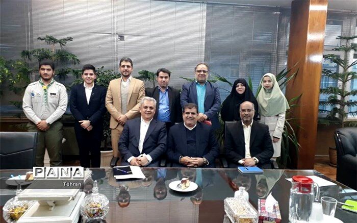 برگزاری شورای برنامه ریزی سازمان دانش آموزی با حضور مدیر کل آموزش و پرورش شهر تهران