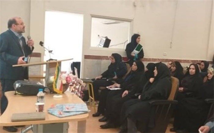 تجلیل از عوامل اجرایی جشنواره استانی فیلم رشد
