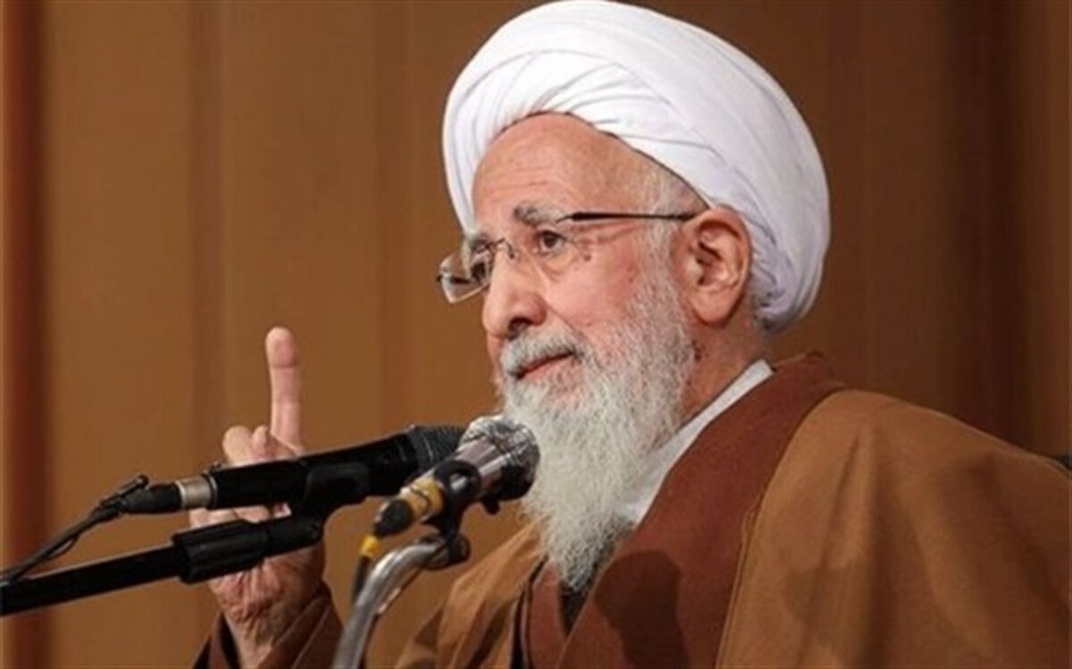 آیت‌الله جوادی آملی به ائمه جمعه: گرایش‌های سیاسی‌تان را در حد اشاره هم ابراز نکنید