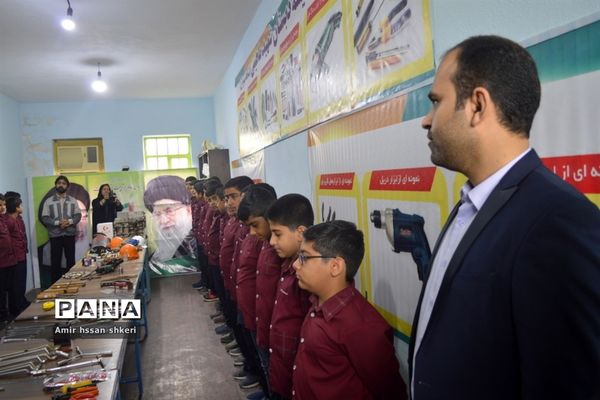 بازدید مسئولان آموزش و پرورش از دبستان شهید ماهینی بوشهر