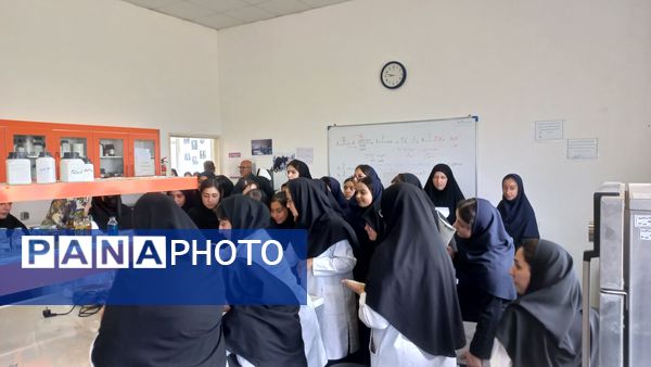 حضور دانش آموزان دبیرستان ۱۵خرداد در اردوی راهیان پیشرفت 