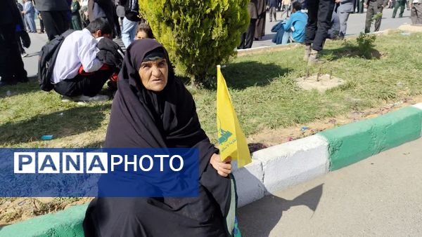 حضور پرشور دانش‌آموزان پیشتاز یاسوجی در یوم‌الله ۱۳ آبان