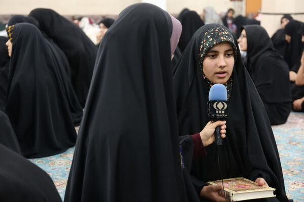 دومین روز اعتکاف دانش‌آموزی دختران در قم