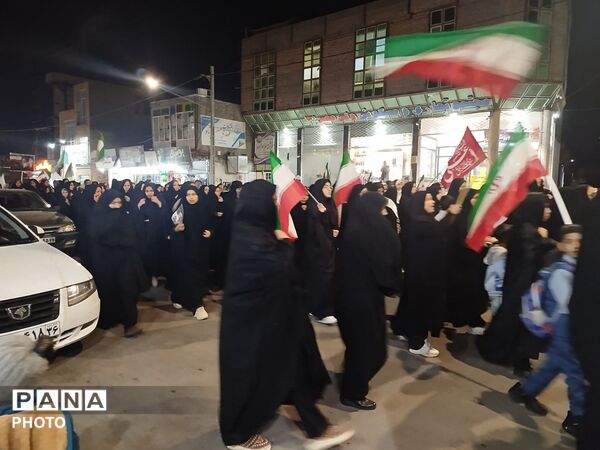 اجتماع پرشور مردم در میدان مرکزی خلیل آباد
