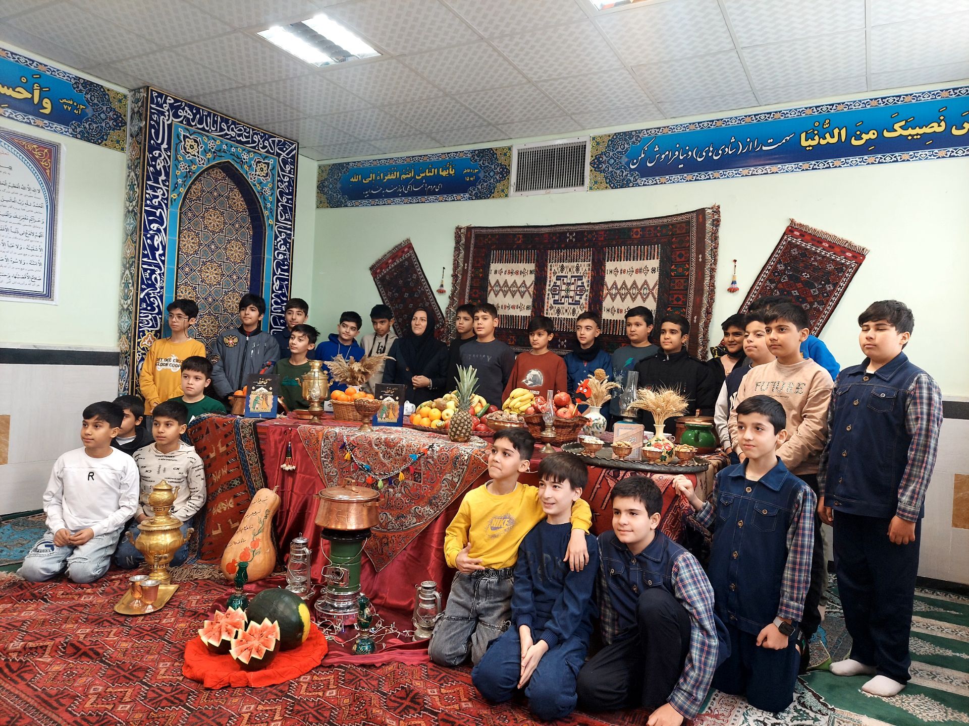 جشن یلدایی در مدرسه شهدای فرهنگی شهرستان شیروان