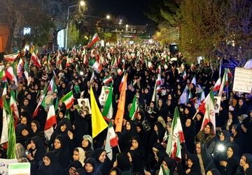 اجتماع مردم نیشابور برای اعلام انزجار علیه اسرائیل و آمریکای جنایتکار