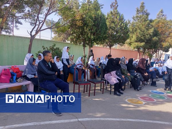 المپیاد درون مدرسه ای در دبستان سمیه