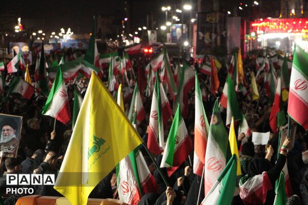 فریادِ تاریخ در تپشِ جمعیت