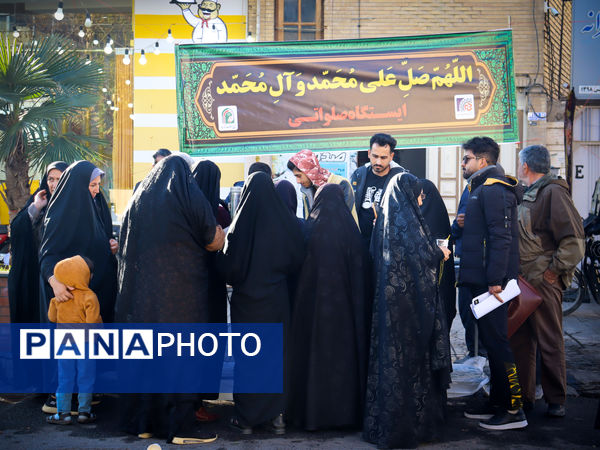 حضور پرشور مردم شهرضا در تشییع پیکر مطهر ده شهید گمنام دوران دفاع مقدس 