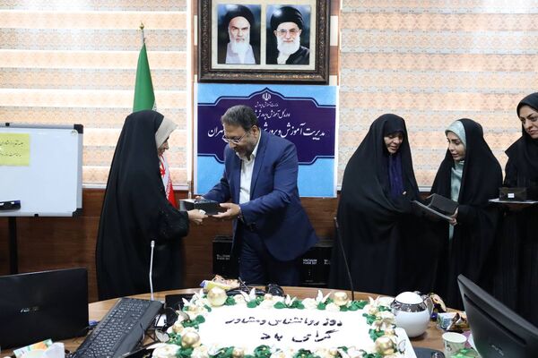 منطقه ۱۴ پیشگام قدردانی از حافظان سلامت روان دانش‌آموزان 