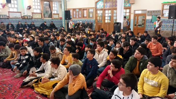 نمازجمعه اهر با صفای حضور نوجوانان