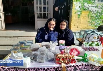 نمایشگاه کارآفرینی دانش‌آموزان دبیرستان حجاب شهرستان ورامین