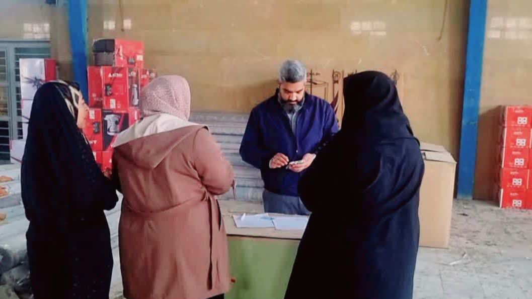 توزیع ۴۵۰ دستگاه لوازم ضروری زندگی بین خانواده‌های کم‌برخوردار