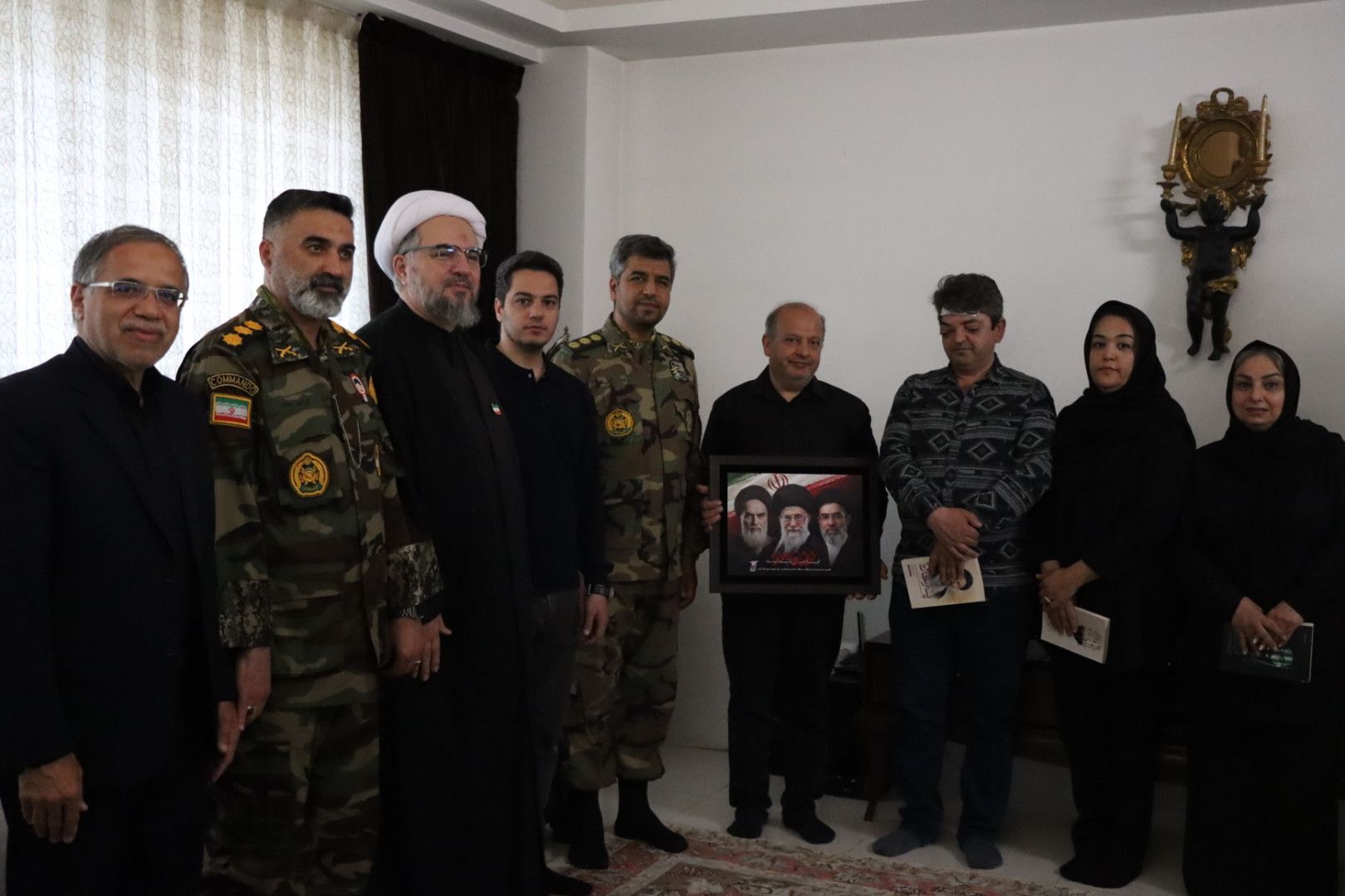 بزرگداشت شهید امیر علی الوندی در یادواره خانگی خادمین شهدای غریب اسارت 