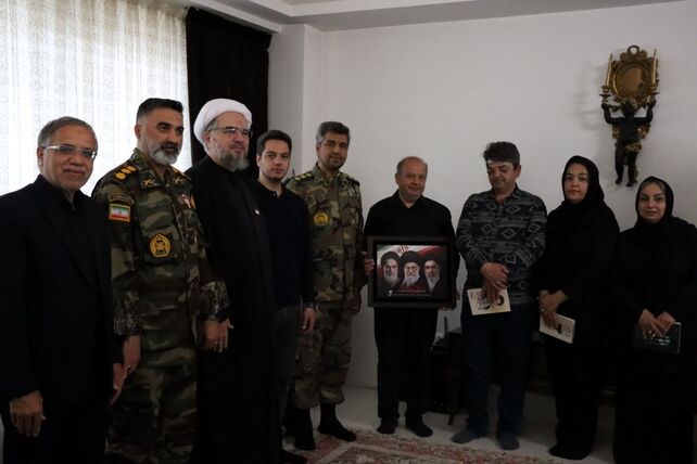 بزرگداشت شهید امیر علی الوندی در یادواره خانگی خادمین شهدای غریب اسارت 