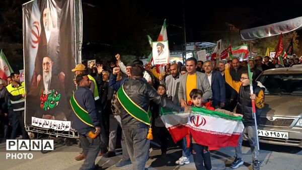 مدیرکل آموزش و پرورش استان مهمان ویژه‌ راهپیمایی شبانه دانش‌آموزان اسدآباد