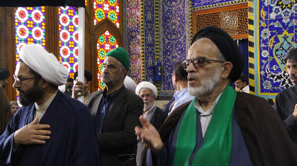 برگزاری دسته عزای روحانیون یزدی به مناسبت سالروز ارتحال امام خمینی (ره)