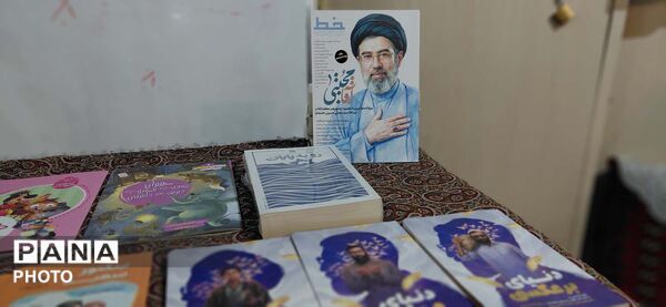 نشست کتابخوانی با موضوع «خون دلی که لعل شد» در قم