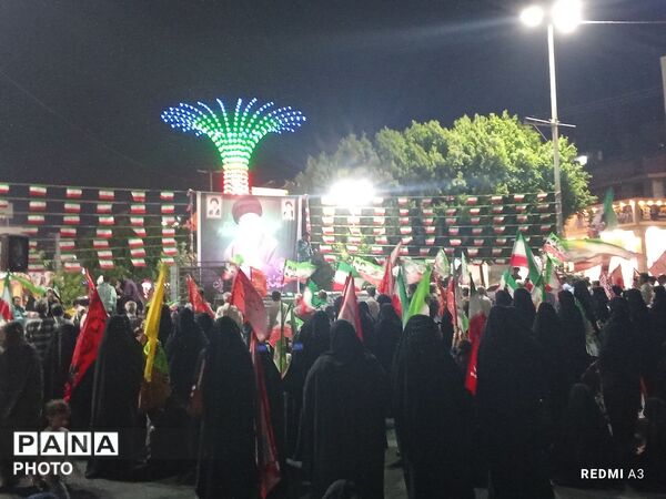 میناب در میدان شهدا، در پناه نور مجتبی(ع)