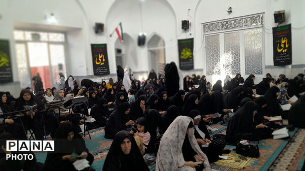 مراسم دعای عرفه در مسجد صاحب الزمان شهرستان کوهدشت