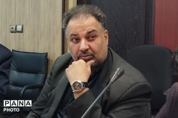 بزرگداشت هفته معلم و تقدیر از خدمات ارزنده مشاوران در بهارستان‌دو