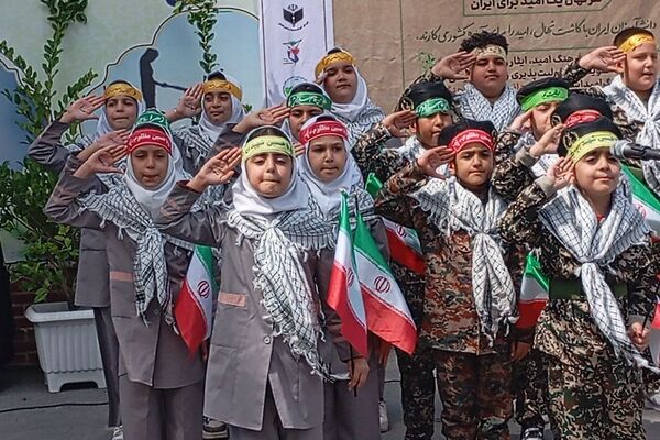 کاشت نهال امید در گلستان