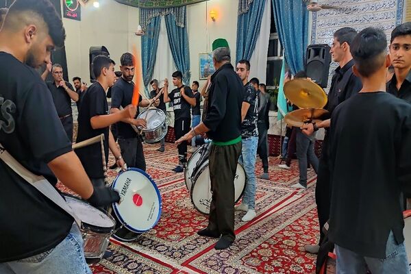 مراسم عزاداری شب ششم محرم در شهر بار نیشابور 