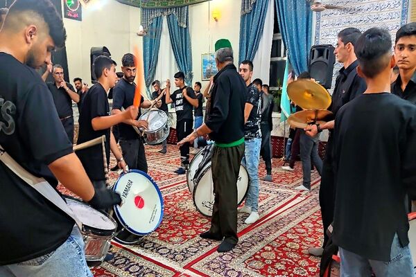 مراسم عزاداری شب ششم محرم در شهر بار نیشابور 