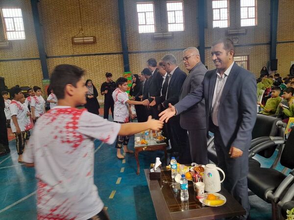 جشن گلریزان در دبستان شهدای بسیج بوشهر