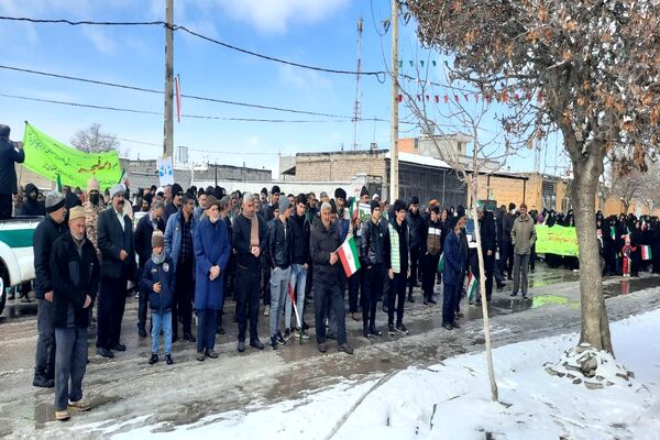 راهپیمایی ۲۲ بهمن در شهر تیتکانلو 