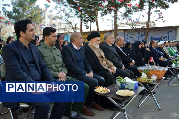 طنین زنگ انقلاب در بهارستان‌دو 