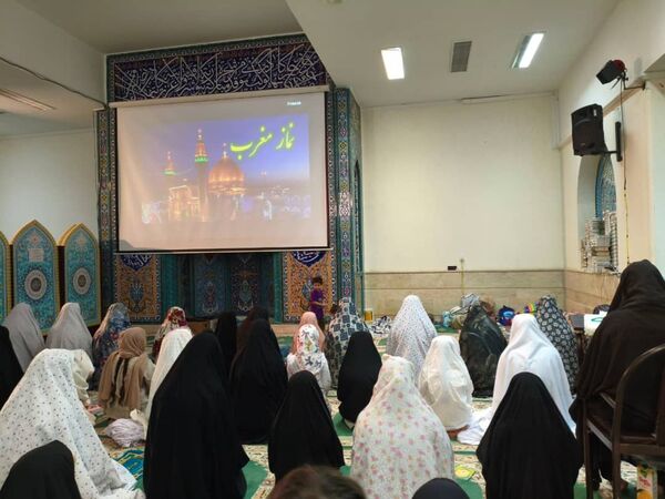 لحظات ناب اعتکاف دانش‌آموزی دختران در جاسک