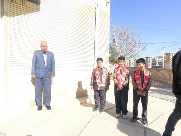 بازدید عوامل اجرایی دبستان شهید پسندیده از کتابخانه فدک فدافن