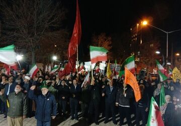 شب خاطره‌ها در بام ایران؛ تجدید میثاق با الفبای ایثار