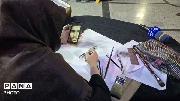 محفل انس با قرآن در گرامیداشت رهبر شهید ایران