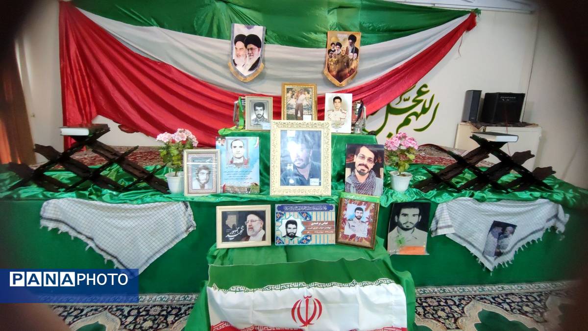 یادواره شهدا در دبستان شاهد حاج تقی آقا بزرگ ناحیه یک مشهد 