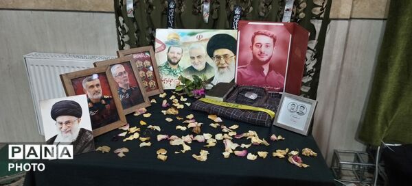 سومین روز از مراسم عزاداری سیدالشهدا امام حسین (ع)و همچنین رهبر معظم انقلاب اسلامی
