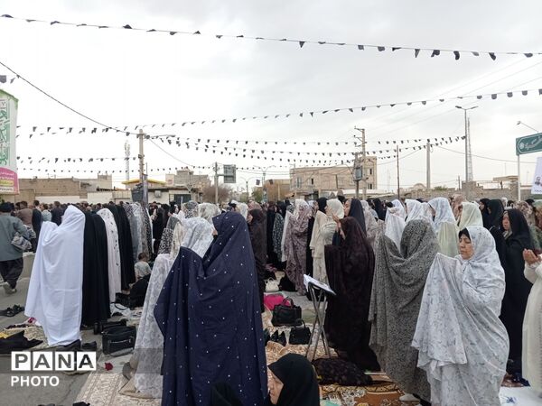 جلوه‌هایی از برگزاری نماز عید سعید فطر در شهر جعفریه قم