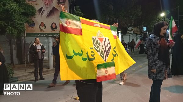 ما میدان داران این آب و خاکیم