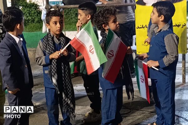 برنامه‌های متنوع فرهنگی دبستان پسرانه قدس ۱ در غرفه شهدای دانش‌آموز ورامین