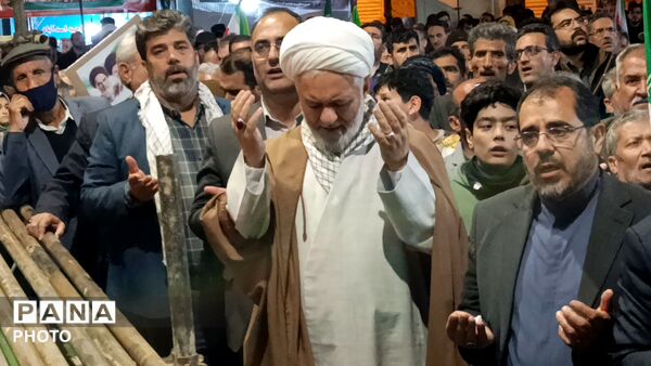 مدیرکل آموزش و پرورش استان مهمان ویژه‌ راهپیمایی شبانه دانش‌آموزان اسدآباد