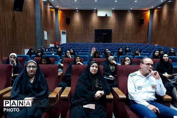 دومین کارگاه توانمندسازی مربیان سازمان دانش‌آموزی کهریزک 